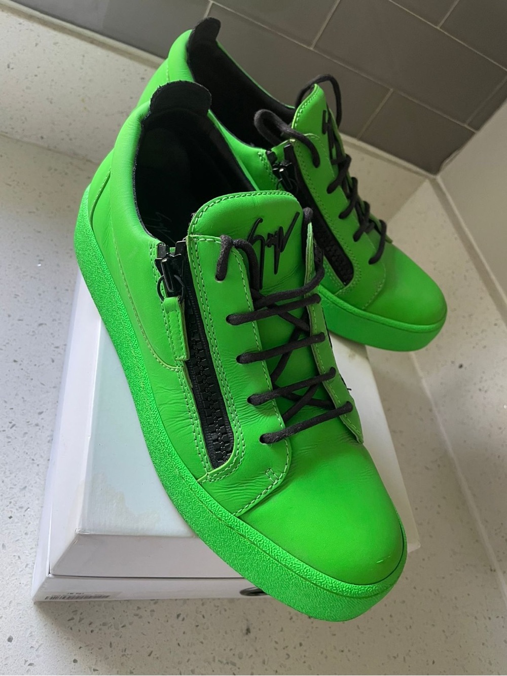 Giuseppe Zanotti Neon Green Leather Low-Top Sneakers
